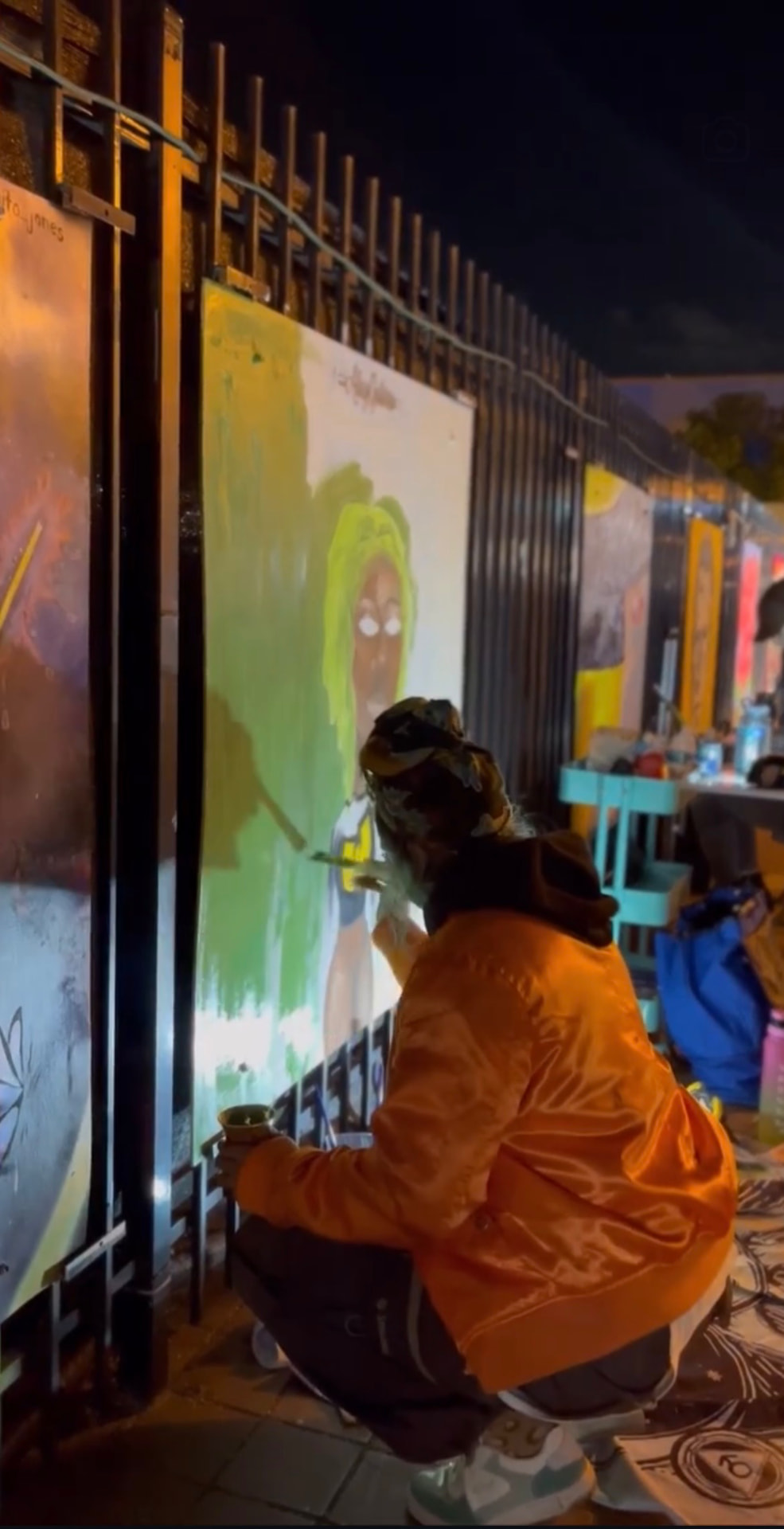 Chaleuh at night painting the first green layers of the vine portrait panel